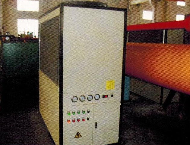 油冷机液压(yā)机械(xiè)应用 油冷机液压机械应用